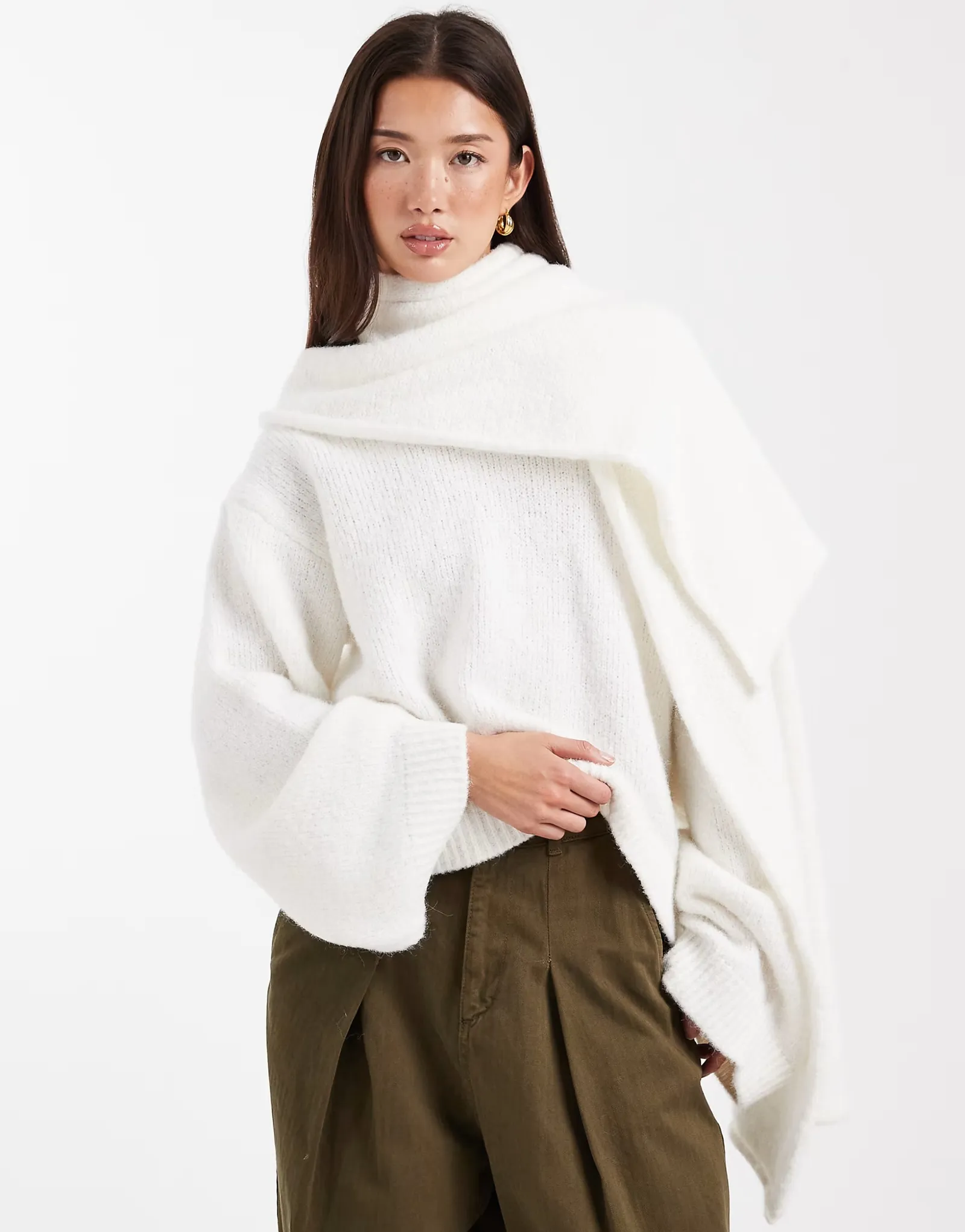 پالت سفید و سبز یلدایی